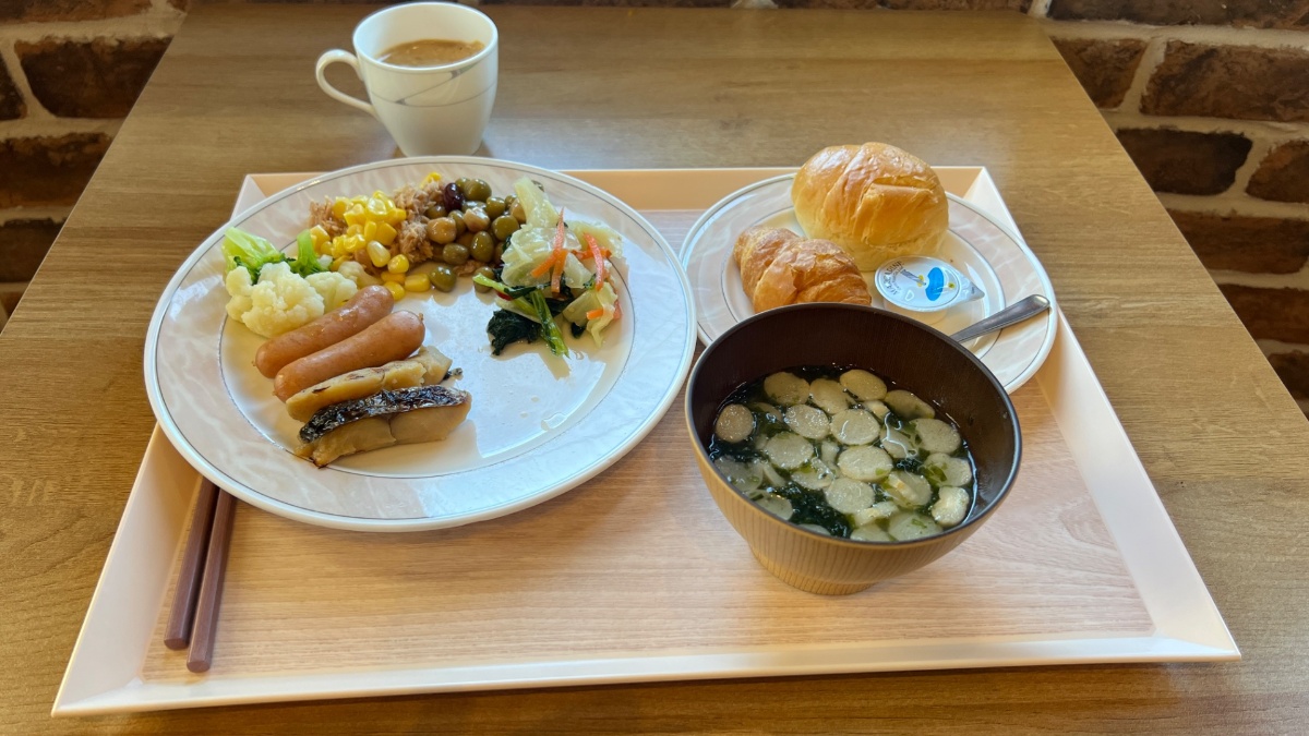 新狭山ホテルの朝食盛り付けワンプレート