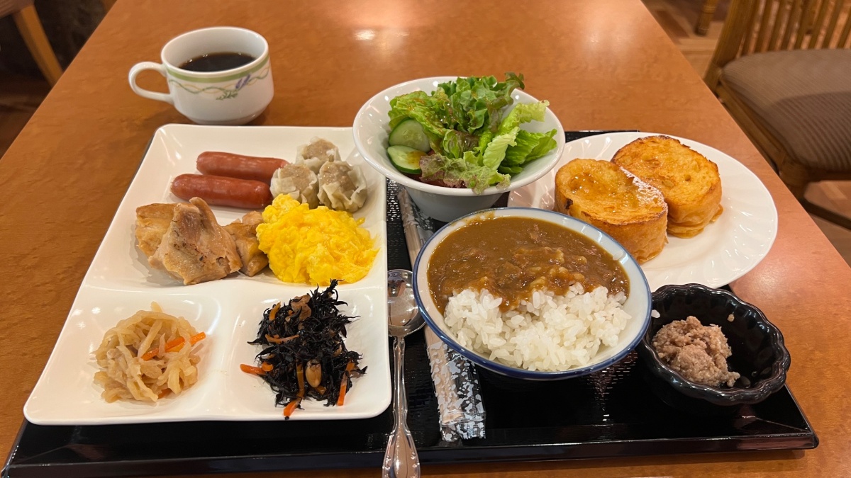 厚木アーバンホテルの朝食(盛り付け)