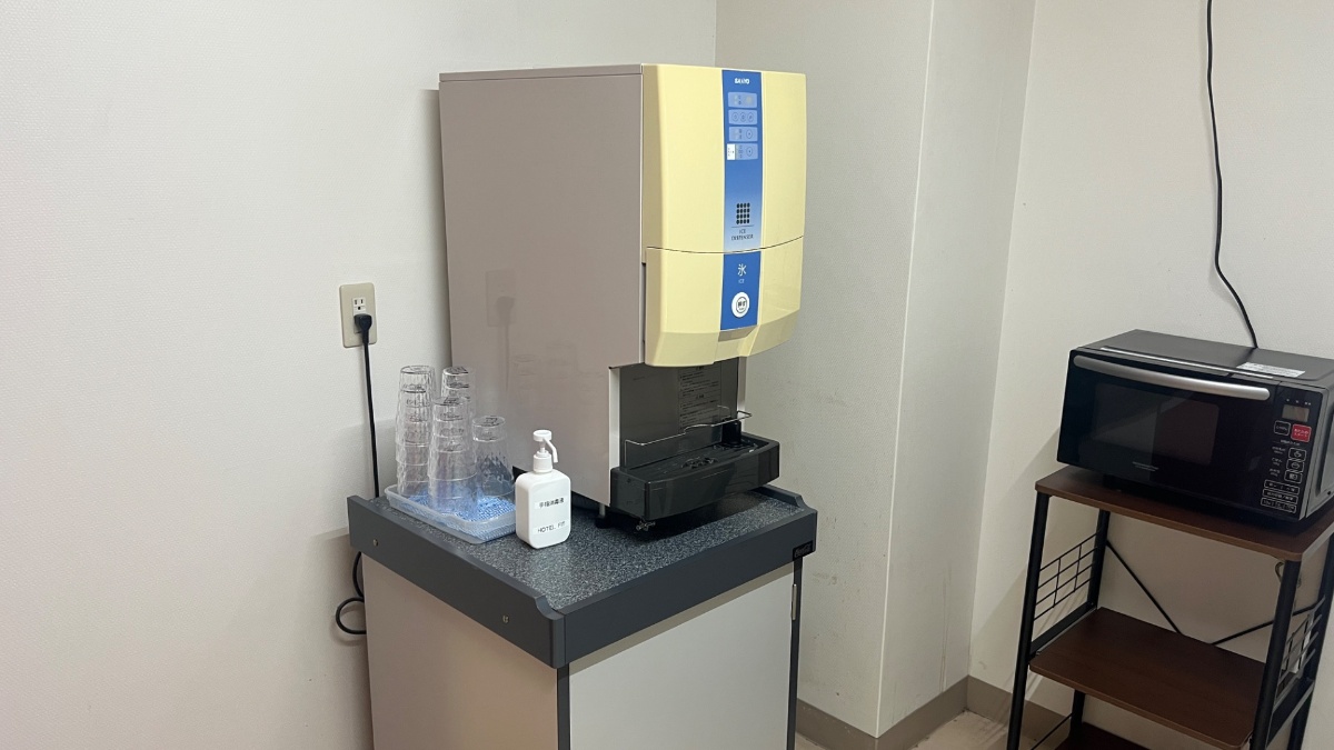 ホテルフィットの製氷器（2階）