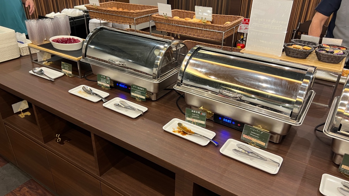 ベルズイン土浦の朝食ビュッフェの温かいおかず