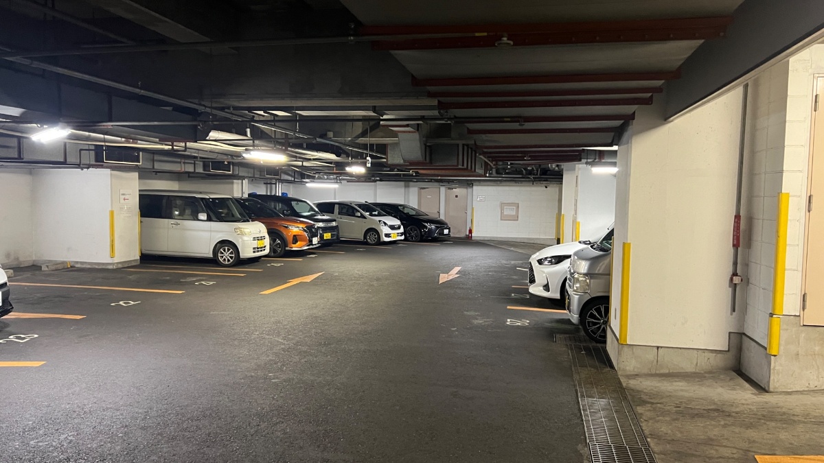 ベルズイン土浦の地下駐車場